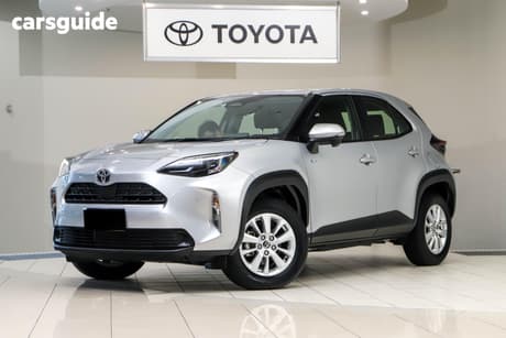 Silver 2025 Toyota Yaris Cross Wagon Gx Hybrid