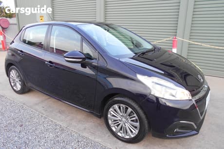 Black 2016 Peugeot 208 Hatchback Active