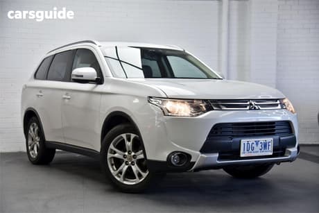 White 2014 Mitsubishi Outlander Wagon Ls (4X4)