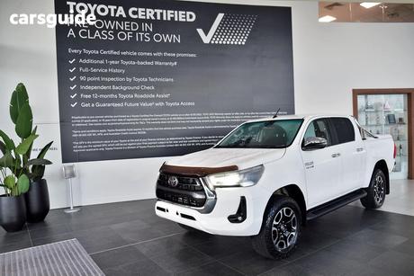 White 2021 Toyota Hilux Double Cab Pick Up Sr5 (4X4)