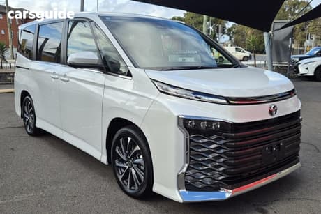 White 2026 Toyota Voxy OtherCar HYBRID S-Z