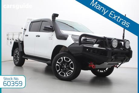 White 2025 Toyota Hilux Double Cab Pick Up Sr5 48V (4X4)