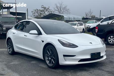 White 2022 Tesla Model 3 Sedan Rear-Wheel Drive