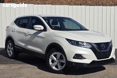 White 2021 Nissan Qashqai Wagon St