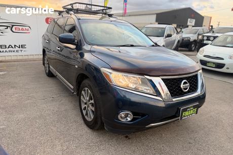 Grey 2013 Nissan Pathfinder Wagon St-L (4X4)