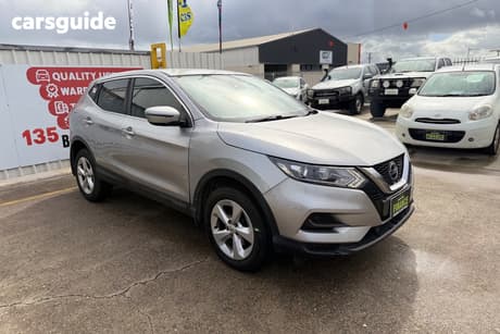 Silver 2020 Nissan Qashqai Wagon St