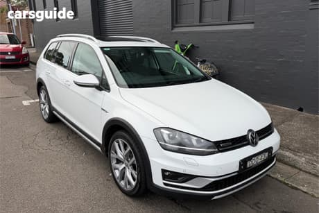 White 2016 Volkswagen Golf Wagon Alltrack 132 Tsi