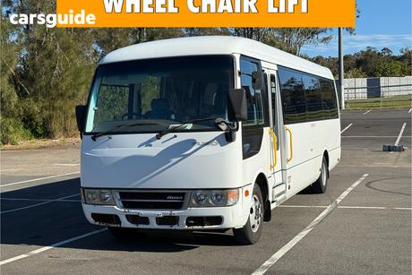 White 2016 Mitsubishi Fuso OTHER OtherCar