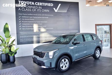 Green 2024 Kia Sorento Wagon S 7 Seat