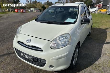White 2013 Nissan Micra Hatchback St