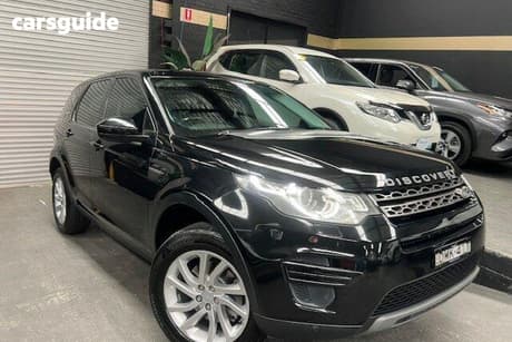 Black 2017 Land Rover Discovery Wagon Td4 Se