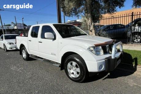 White 2014 Nissan Navara Dual Cab Pick-up Rx (4X4)