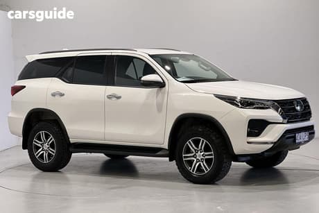 White 2024 Toyota Fortuner Wagon Gxl