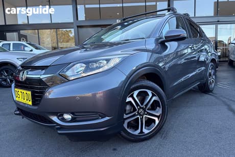 Grey 2017 Honda HR-V Wagon Vti-L