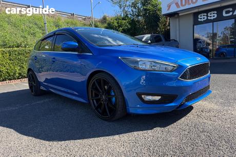 Blue 2018 Ford Focus Hatchback Sport
