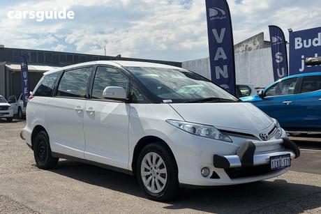 White 2017 Toyota Tarago Wagon Gli