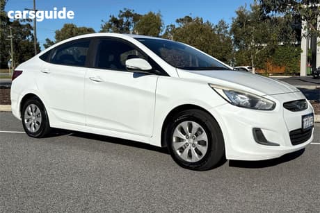 White 2016 Hyundai Accent Sedan Active