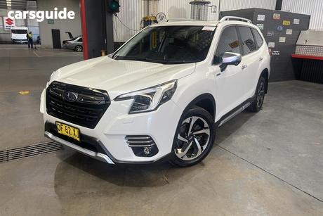 White 2023 Subaru Forester Wagon Hybrid S (Awd)