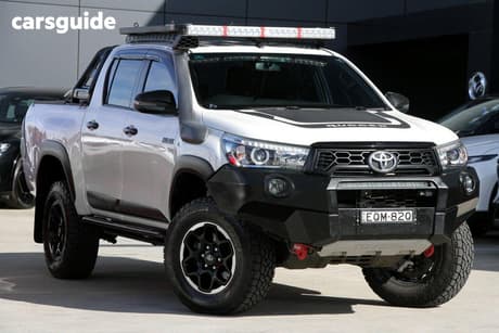 White 2018 Toyota Hilux Dual Cab Utility Rugged (4X4)