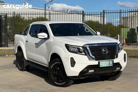 White 2021 Nissan Navara Dual Cab Pick-up St (4X4)