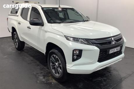 White 2021 Mitsubishi Triton Double Cab Pick Up Glx (4X4)