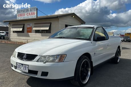White 2004 Holden Commodore Utility