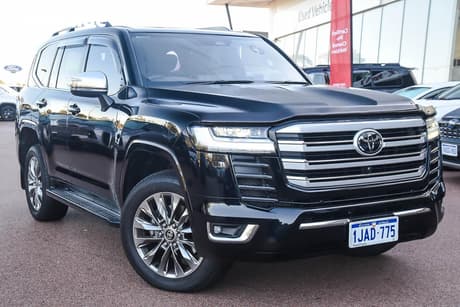 Black 2025 Toyota Landcruiser Wagon Lc300 Sahara Zx (4X4)
