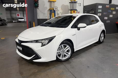 White 2019 Toyota Corolla Hatchback Ascent Sport (Hybrid)