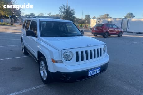 White 2014 Jeep Patriot Wagon Sport (4X2)