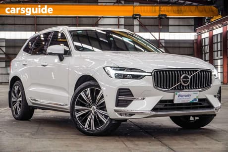 White 2021 Volvo XC60 Wagon B5 Inscription Mhev