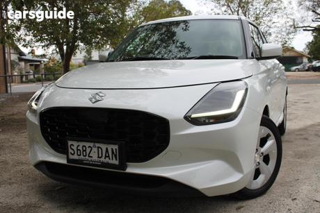 White 2024 Suzuki Swift Hatchback Hybrid Plus