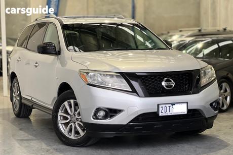 Grey 2014 Nissan Pathfinder Wagon St-L (4X2)