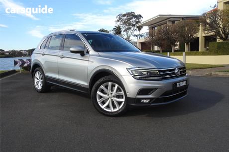 Silver 2018 Volkswagen Tiguan Wagon 162 Tsi Highline