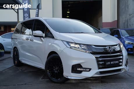 White 2018 Honda Odyssey Wagon Vti-L
