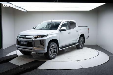 White 2020 Mitsubishi Triton Double Cab Pick Up Glx-R (4X4)