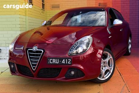 Red 2013 Alfa Romeo Giulietta Hatchback Quad Verde