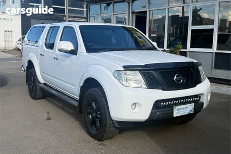 White 2013 Nissan Navara Dual Cab Pick-up St (4X4)