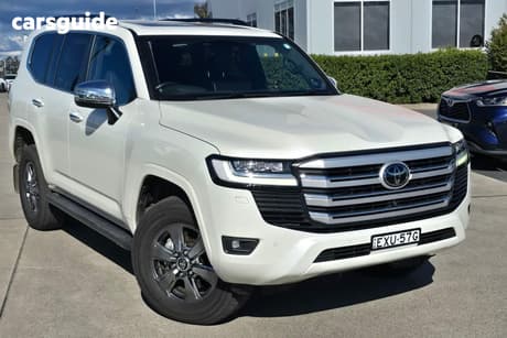 White 2022 Toyota Landcruiser Wagon Lc300 Sahara (4X4)