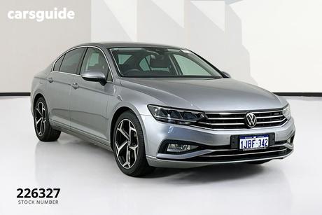 Silver 2022 Volkswagen Passat Sedan 140Tsi Business
