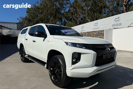 White 2022 Mitsubishi Triton Double Cab Pick Up Glx-R (4X4)