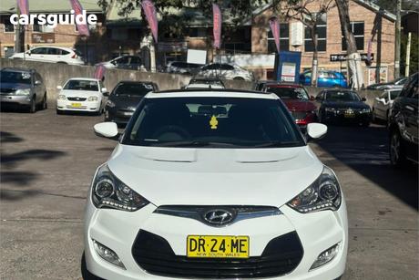 White 2012 Hyundai Veloster Coupe +