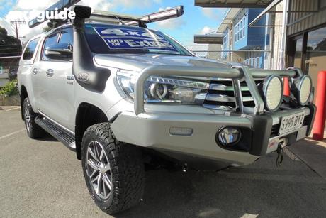 Silver 2017 Toyota Hilux Dual Cab Utility Sr5 (4X4)