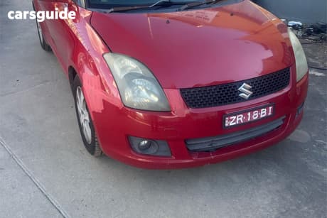 Red 2009 Suzuki Swift Hatchback Re.4