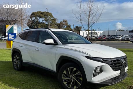 White 2023 Hyundai Tucson Wagon Elite (Fwd)