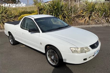 White 2002 Holden Commodore Utility