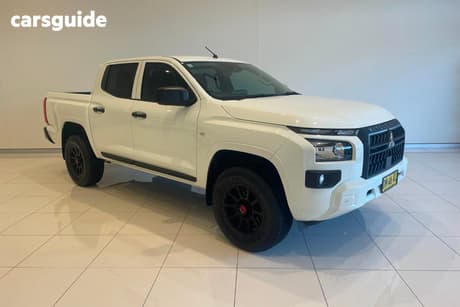 White 2024 Mitsubishi Triton Ute Tray GLX