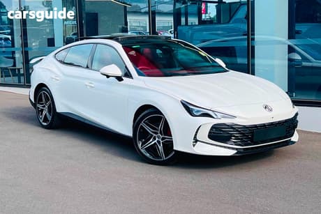 White 2026 MG Mg7 Sedan Essence