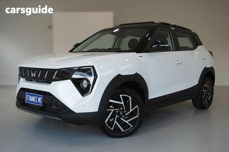 White 2026 Mahindra Xuv 3Xo Wagon Ax7L