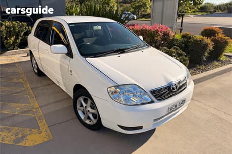 White 2003 Toyota Corolla Hatchback Conquest Seca