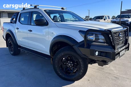 White 2022 Nissan Navara Dual Cab Pick-up Sl Warrior (4X4)
